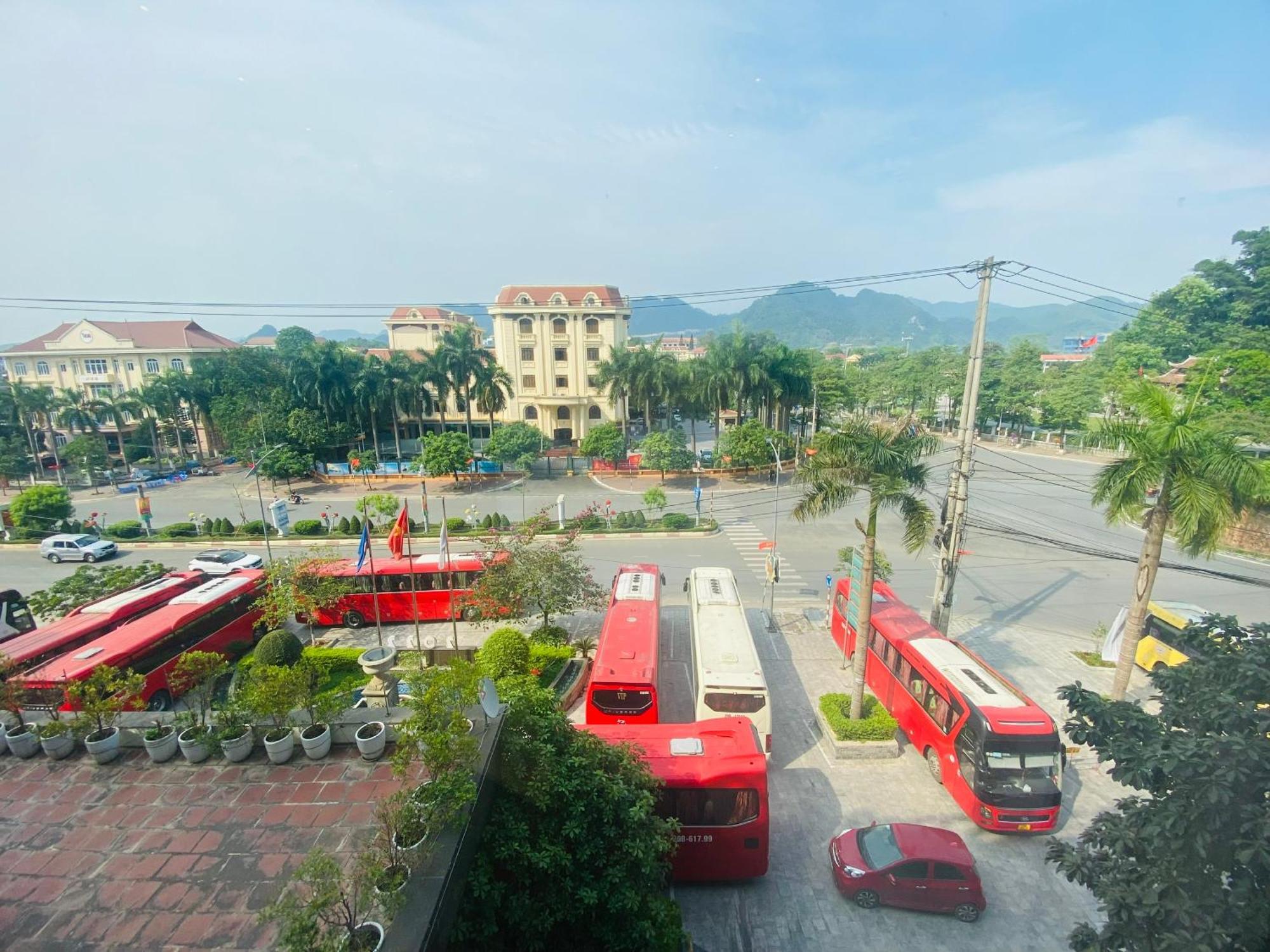 Muong Thanh Grand Tuyen Quang Hotel Екстер'єр фото